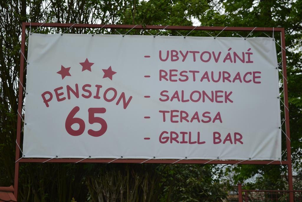 Pension65 Police nad Metuji Exterior photo